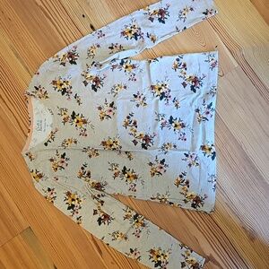 Croft & Barrow Floral Tee with Peach and Cream